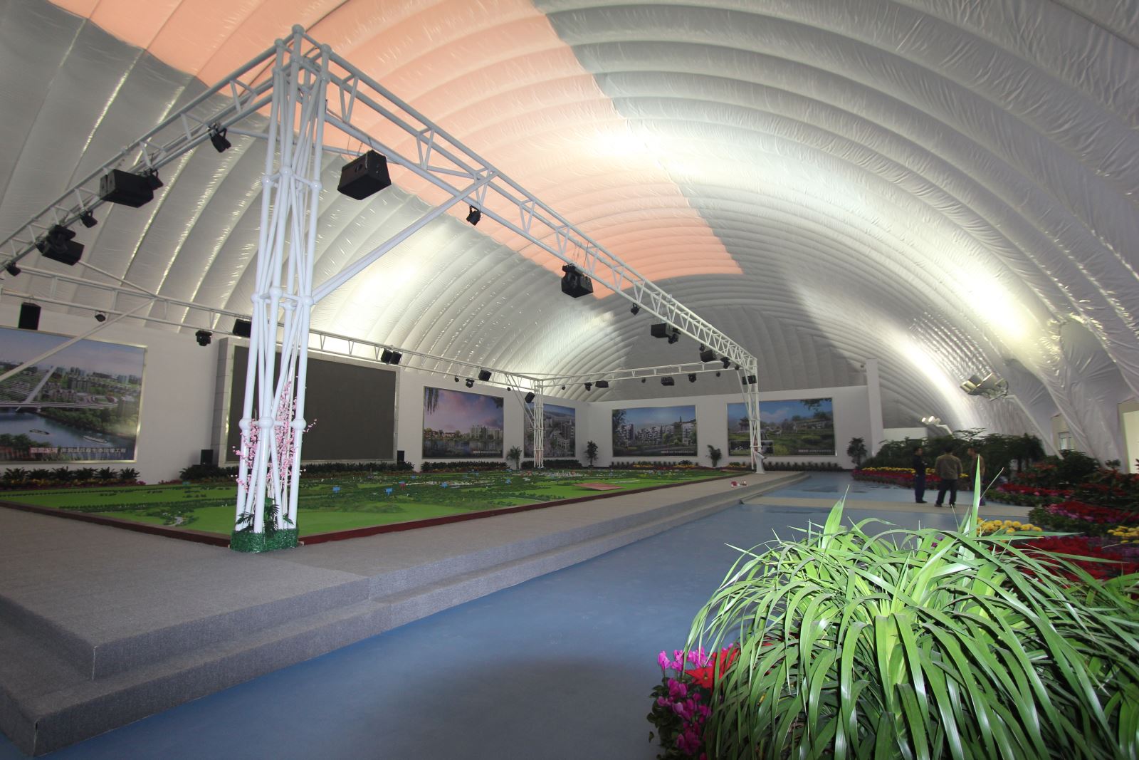 水族館膜結(jié)構(gòu)